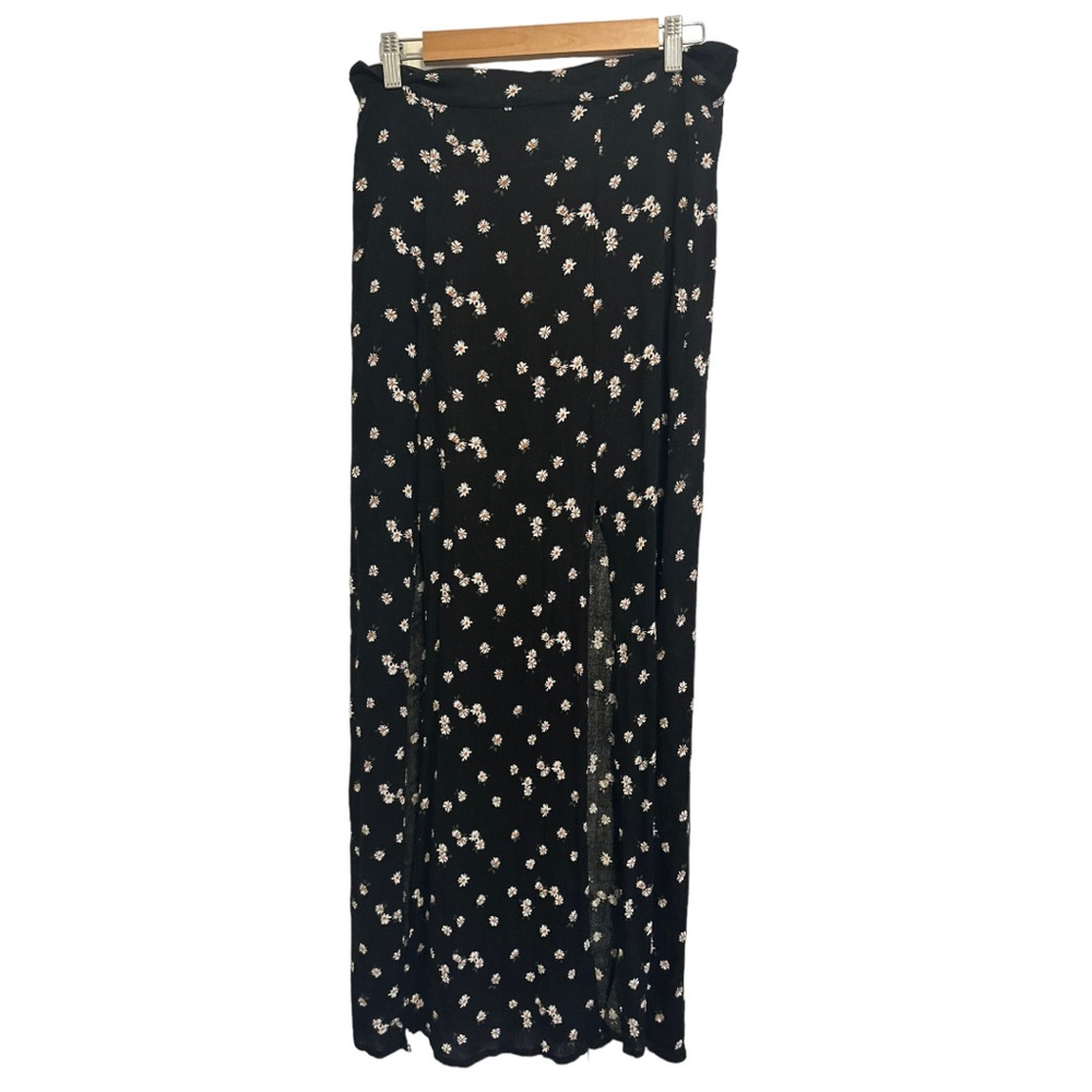 Identity Black Daisy Midi Skirt Size Large